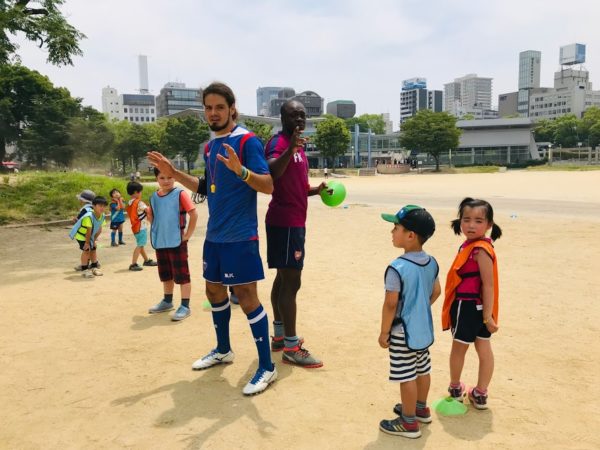 英語サッカー 大阪